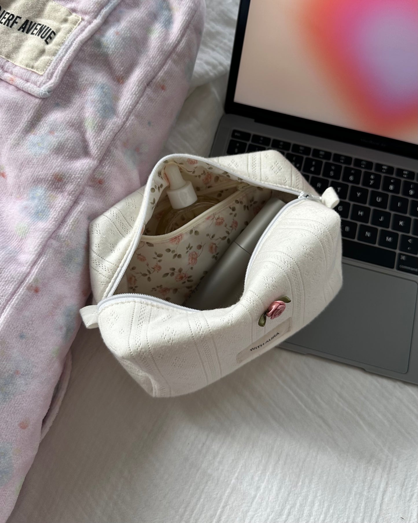 Winter Meadows Pouch