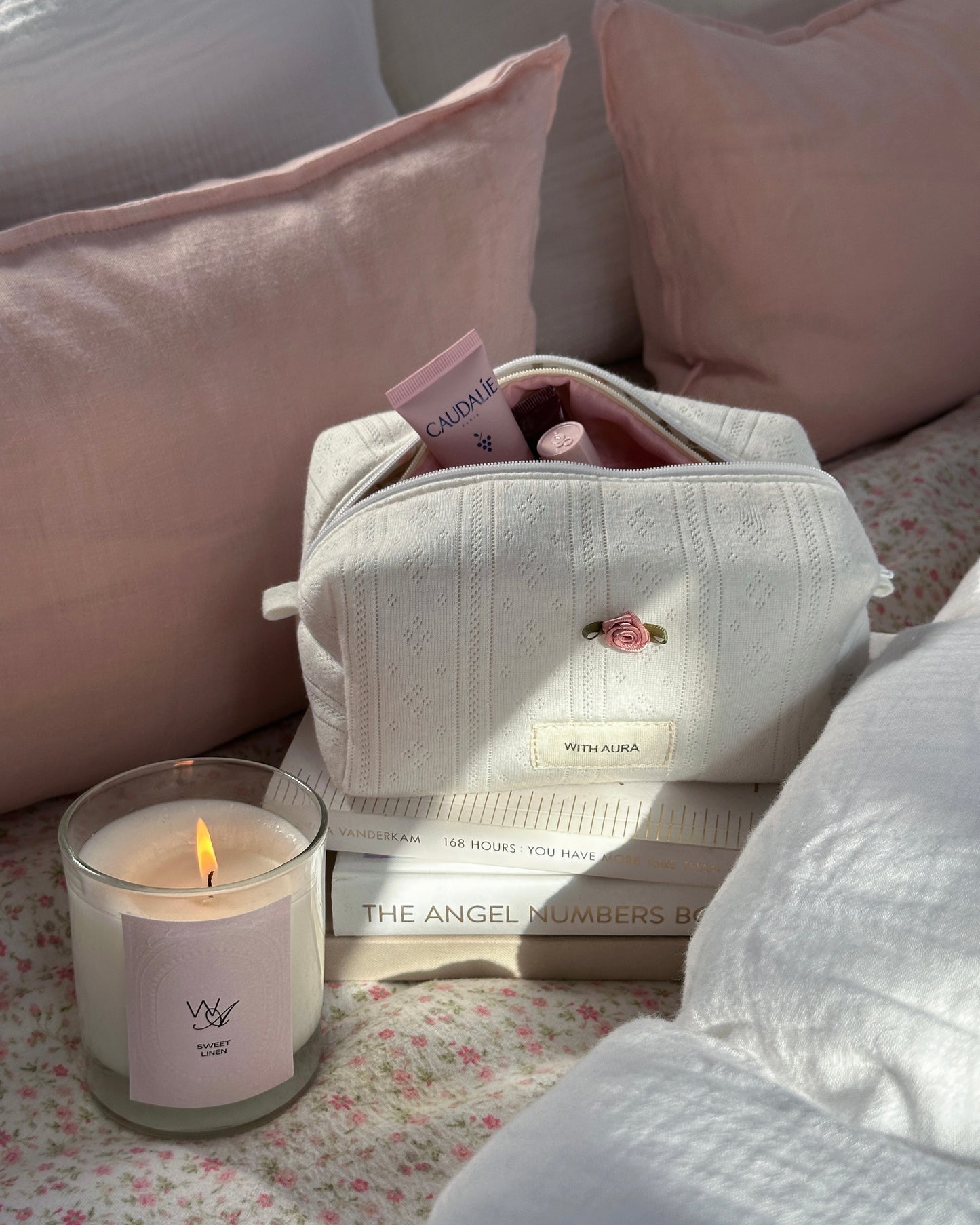 Winter Meadows Pouch